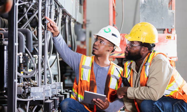 Best Affordable Emergency Electrician  in Greenhills, OH